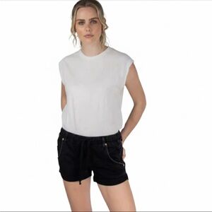 Dricoper Active Denim Cuffed Distressed Shorts In Black Sheep Size 4 NWT!